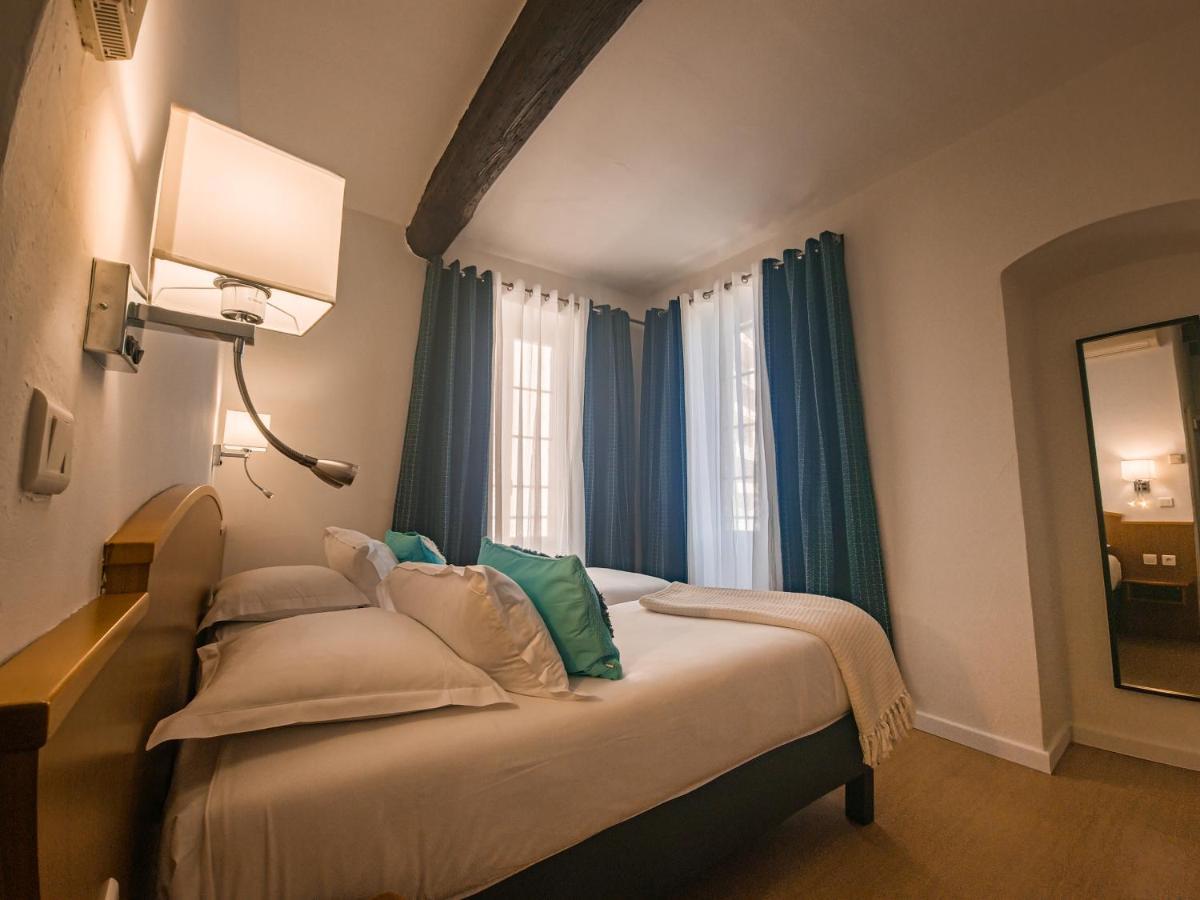 Posta Vecchia Hotel 3*